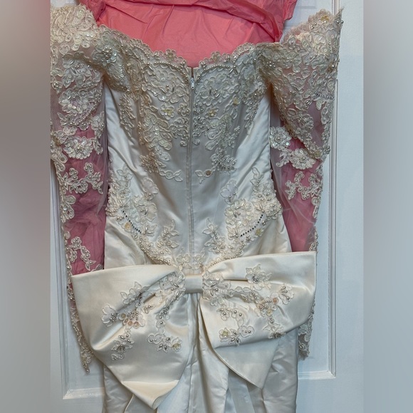 Vintage Designer Wedding Dress - Picture 12 of 14